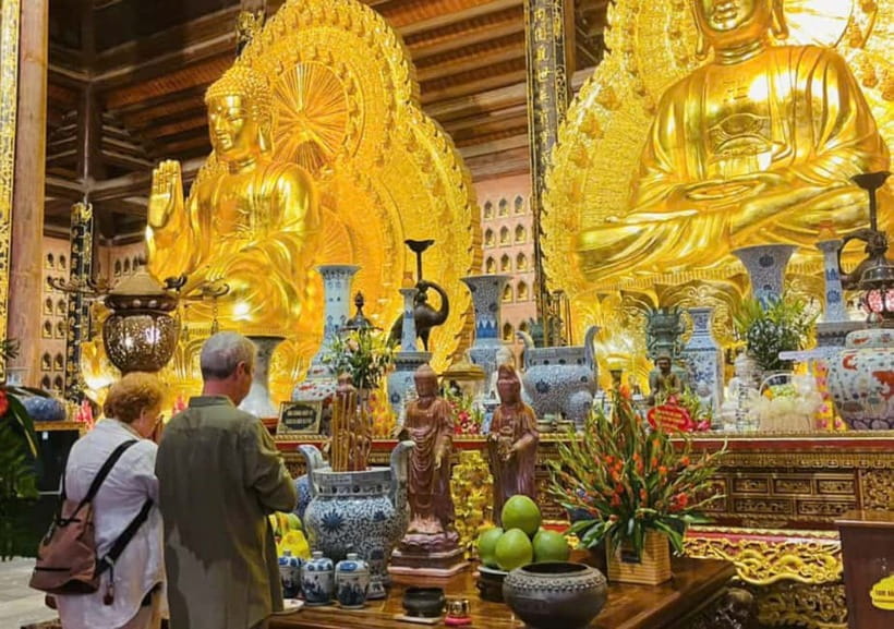 Sacred Nights at Bai Dinh Pagoda: A Spiritual Escape - How the evening flows, from pickup to tea and foot soak