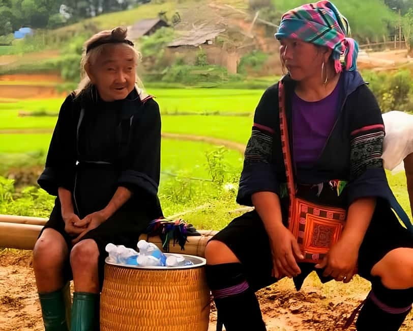 Sapa 1 Day Long Trek: Trek to Hau Thao and Sa Seng Villages - Sa Seng Mountain at the start: where the day pays off
