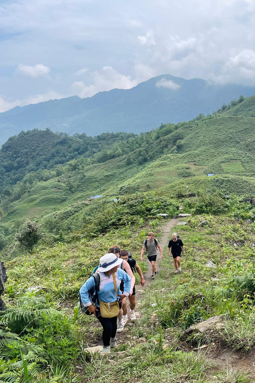 Sapa: 1-Day Trek to Mountain, Local Villages & Rice Terraces - Lunch in Hang Da: Local Food and a Needed Reset