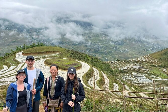 Sapa 1 day trek with local guide to the village by Comlam - Lunch in Tả Van Around 1pm, Then a Village Loop