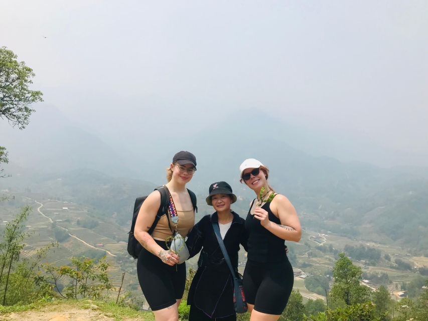 Sapa 1 day trekking hidden place of terraced fields - Lao Chai: Black Hmong village views and clothing you can actually learn