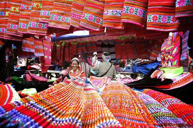 Sapa 2 Days 1 Night Bac Ha Market Tour (Overnight In Hotel) - Hanoi To Sapa by bus: your day starts early, then gets easier