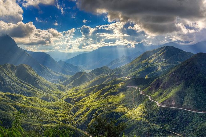 Sapa 2 Days 1 Night From Hanoi - Overnight in Hotel - Hanoi to Sapa by sleeper bus: the early start, the wait, and the comfort gamble