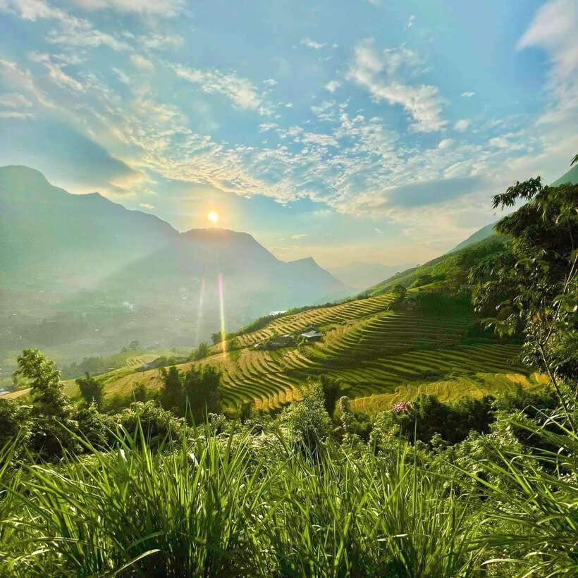 SAPA: 2 DAYS Walking & 1 night at Homestay with LOCAL GUIDE - The Best Way to Enjoy It: Be a Good Guest on a Real Working Hill