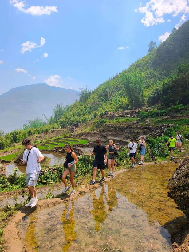 SAPA: 2 DAYS Walking & 1 night at Homestay with LOCAL GUIDE - Day 1: Ham Rong Mountain Views, Hang Da, and a Homestay Night in Giang Ta Chai Mong