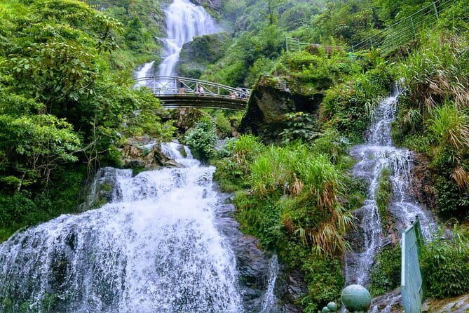 Sapa Dragon Cloud Glass Bridge and Silver Waterfall Half-Day Tour - Pickup, Timing, and the Small-Group Advantage