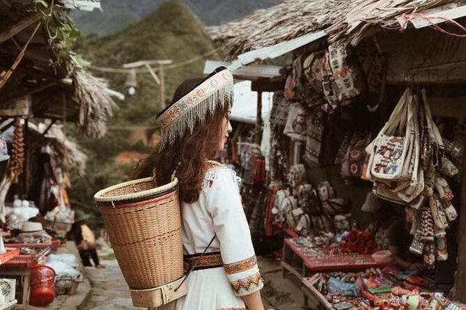 Sapa: Fansipan Cable, Cat Cat Village, Moana Instagram Tour - Cat Cat Village: where Hmong life turns into photo and craft time