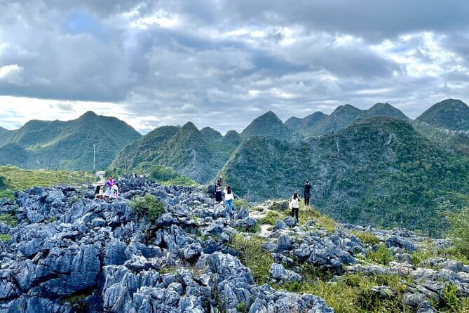 Sapa - Ha Giang Loop Tour 5 days 4 nights - Day 5 in Sapa: Giang Ta Chai sunrise trek and Su Pan