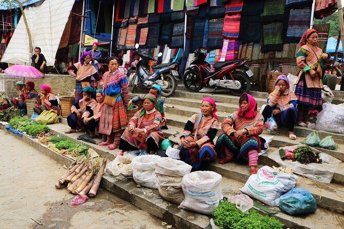 Sapa Hmong Family Trekking Adventures - Food, homestay life, and what meals add to the trek
