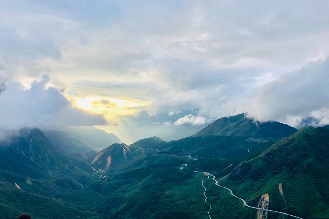 SaPa Motorbike Tour - Half day - Visit Waterfall - Love Waterfall: Forest Scenery and the Fansipan Connection