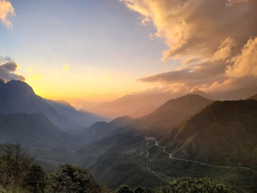 Sapa: Private Highlights Day Tour with Lunch - Comfortable Car Time Versus Mountain Time