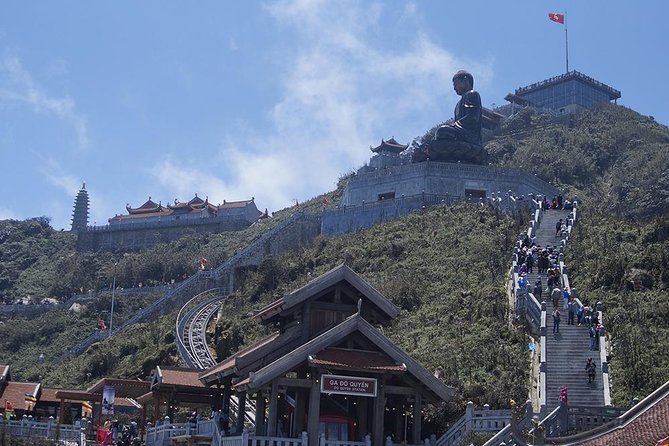 Sapa Trek Tours -2D1N Stay At 3*** -TRANSFER BY SLEEPING BUS - Muong Hoa River walk and the swimsuit reality check