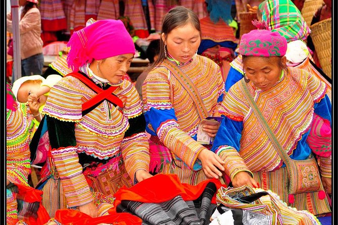 Sapa trekking - Unique Route - 2D1N - Dao homestay night: meeting life among locals, with basic comfort covered