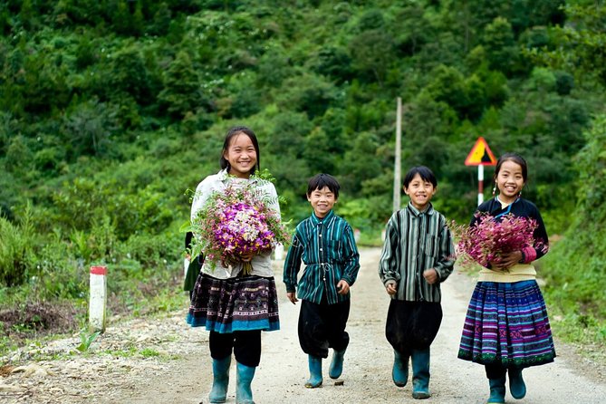 Sapa Villages trekking and homestay 2 Days/ 1 night package tour: best selling - Guides matter: how names like Tran, May, Hien, and Hoan can change your day
