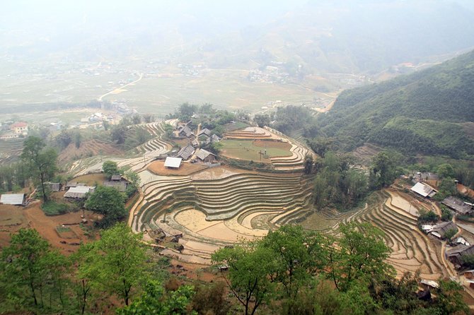 Sapa Villages trekking and homestay 2 Days/ 1 night package tour: best selling - Food included: what you eat, how meals work, and what to budget