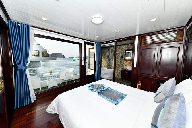 Sapphire Cruise 3 Days Tour into Halong Bay (2 Nights on Boat ) - Day 2: Sunrise Tai Chi, Coffee Breakfast, and Exploring by Small Boat