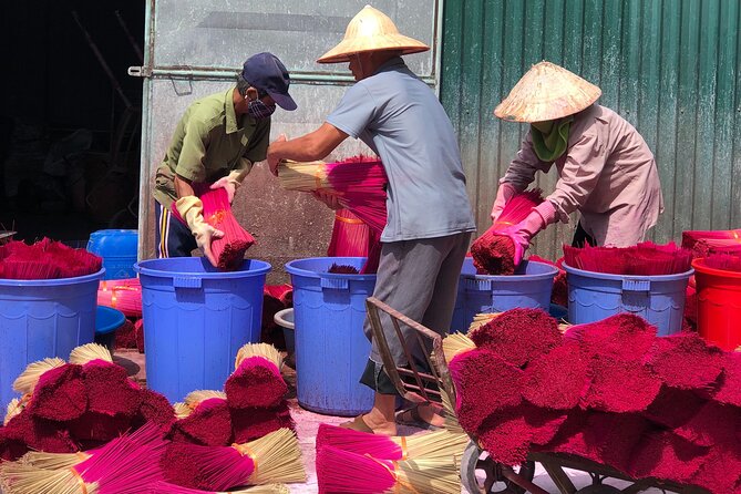 Secret Handicraft Villages of Hanoi ( Incense and hat Villages ) - Quảng Phú Cầu Incense Village: Temple Smoke and a Working Craft