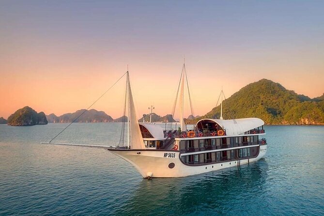 Sena Cruises Ha Long & Lan Ha Bay 3D2N - Viet Hai Village - Day 2 into Day 3 morning: Frog Pond and Tra Bau water play