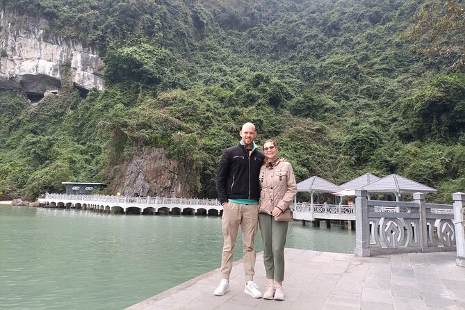 Shore Excursion: Amazing Day Cruise at Ha Long Bay - Crowds and weather: how to keep the day enjoyable