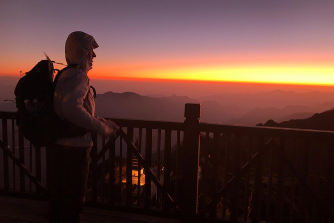 Sunrise Fansipan Mountain Hiking Tram Ton Trail 2D1N - Sapa to Tram Ton Pass: your day 1 jump-off