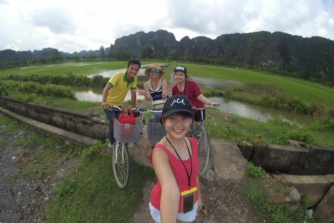 Tam Coc Ninh Binh - Hoa Lu - Deluxe Daily group Tour - How This Ninh Binh Tour Works From Hanoi in 10 Hours