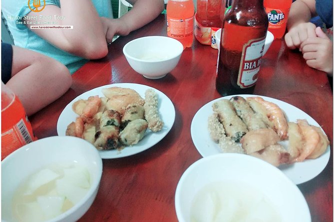 Tasting 8 Different Hanoi Street Foods at Noon Time - Meeting at Trần Nhật Duật, timing, and how to plan your day