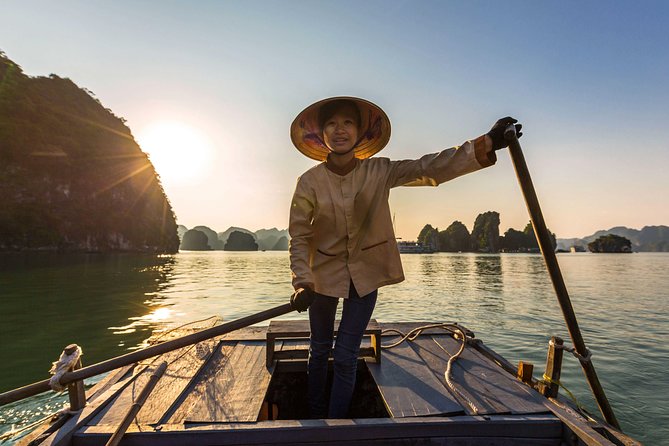 Top 1 Ha Long-Lan Ha Bay Luxury 5 Star Cruises & Balcony Cabin - Day 1: From boarding to karsts and the Lan Ha cruising route