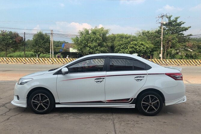 (TOP) Private car: Hanoi/Noi Bai Airport (HAN) from/to SaPa - Luggage rules: what fits, what does not