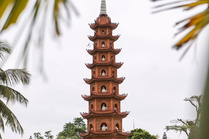 Tour Package Hanoi City - Halong Bay 2 Days 1 Night - Ha Long Bay Cruising Among Limestone Islands, Plus a Cave Stop