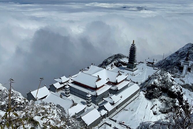 Tour to Sapa town and Cat Cat Village at the Fansipan Mountain - Fansipan access: cable car time plus optional hiking add-ons