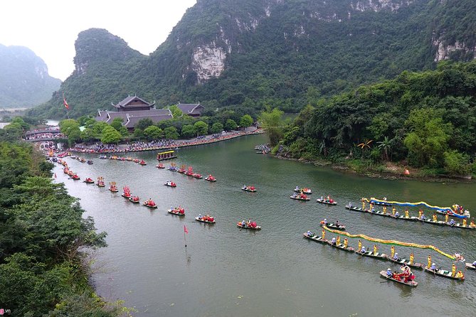 Trang An grottoes - Bai Dinh Pagoda Day Tours - Trang An Grottoes: the UNESCO karst caves experience from the boat