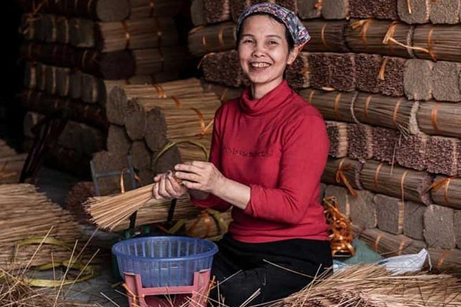 Ultimate Quang Phu Cau Photo Experience - Hotel pickup and small-group comfort that actually matters