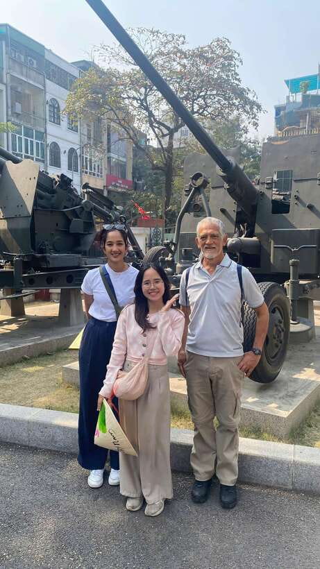 Vietnam War History Tour Through Hoa Lo Prison and Museums - What to bring for comfort during a moving museum route
