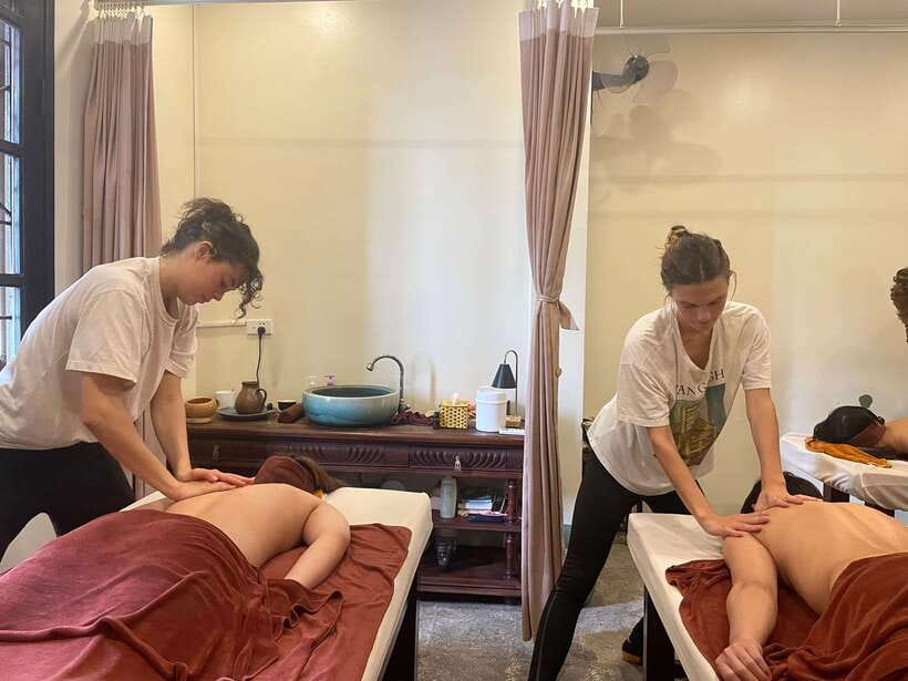 Vietnamese deep tissue neck and shoulder massage class - How much is $66 really worth for this kind of training