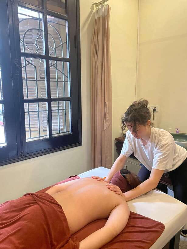 Vietnamese deep tissue neck and shoulder massage class - Fit, rules, and practical considerations