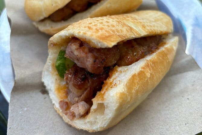 Walking Tour in Hanoi Old Quarter with Street Food & Coffee - The Street Food Portion: Up to 7 Dishes, With Real Explanations