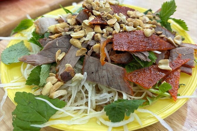 Walking Tour in Hanoi Old Quarter with Street Food & Coffee - A 3-Hour Hanoi Old Quarter Walk That Focuses on Eating