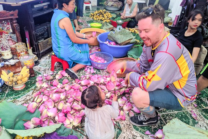 West Lake Journey by E-Bike - The lotus tea workshop: what you gain beyond the tasting